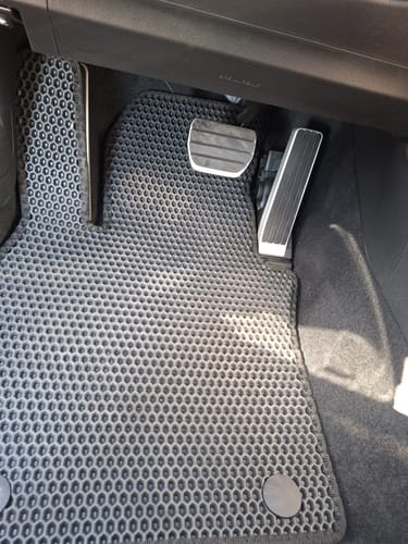 Uwe G. review of Auto Fußmatten nach Maß - Komplettset image 4 out of 4