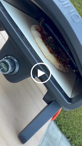 Customer video review of Vesuvio Complete Pizza Oven Bundle