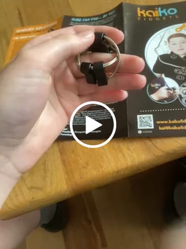 Customer video review of Textured Elite Loop by Kaiko Fidgets - World Exclusive