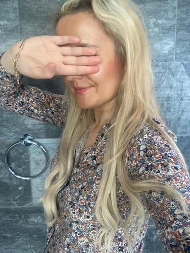 Customer photo review of Remy Human Hair Invisible Wire Extension - Luscious Blonde