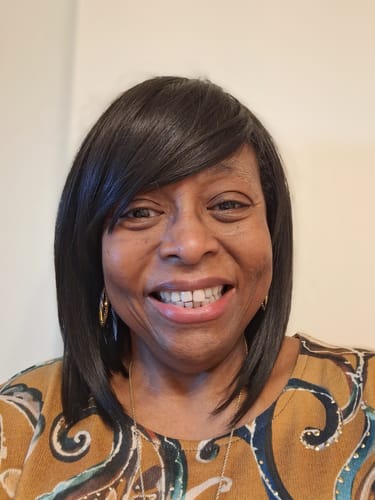 Customer photo review of Freetress Equal Synthetic Hair Wig LITE 002