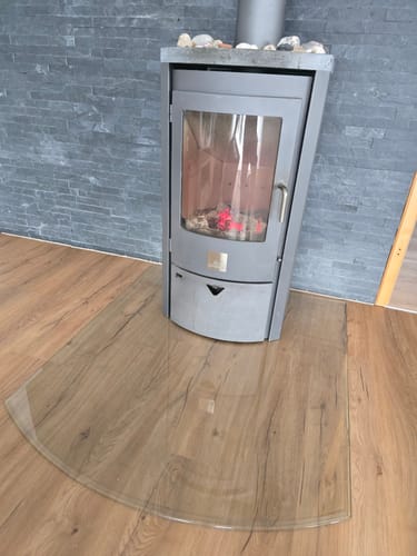 Customer photo review of Glasplatte Kamin, Funkenschutzplatte Glas für Kaminofen - Segmentbogen