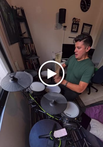 Customer video review of Playera de Bambú Cuello-V Hombre