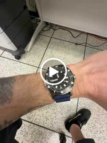 Customer video review of Divecore - FKM Rubber HP Professional Diving Watch Strap - Blue
