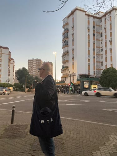 Customer photo review of Navy Blue TØTE Bag