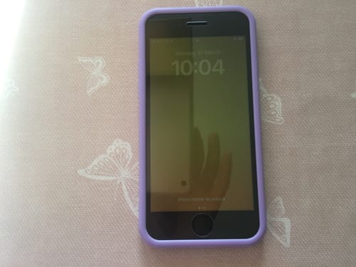 undefined review of Apple iPhone SE 2022 3rd Gen Refurbished SIM Free image 1 out of 1