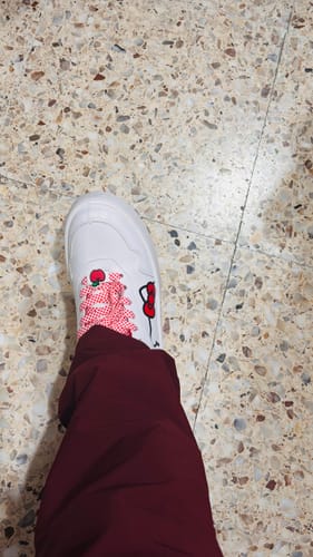 Customer photo review of HK Platform White