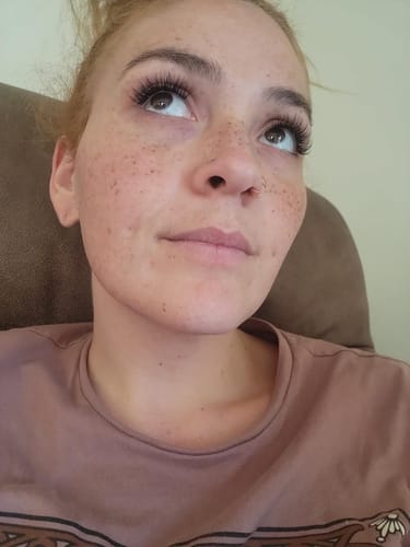 Customer photo review of FEATHER Self-adhesive Cluster Lashes