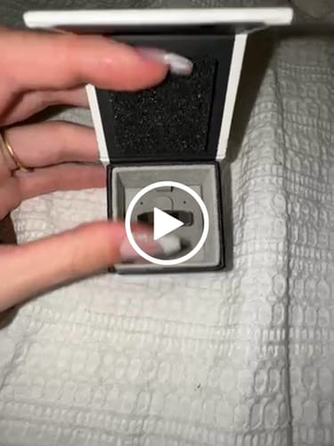 Customer video review of Beveled Edge Band | 6.5MM