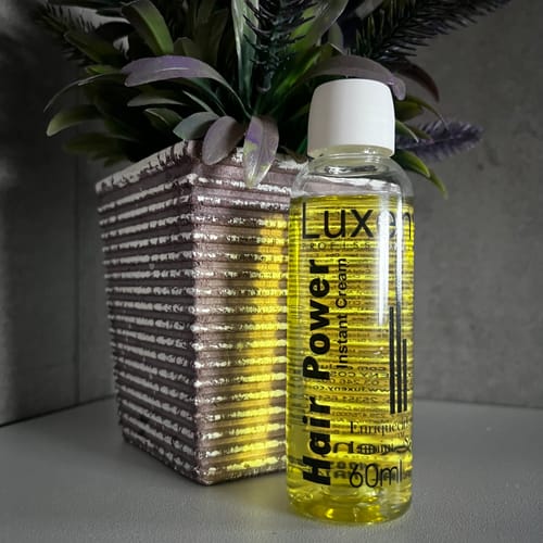 Reseña con foto de un cliente sobre Hair Power - Reparación Capilar 60 ml