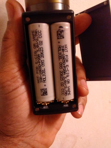 Customer photo review of Molicel P28A 18650 2800mAh 35A Battery