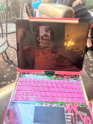 Customer photo review of Transparent 360° iPad Keyboard Case
