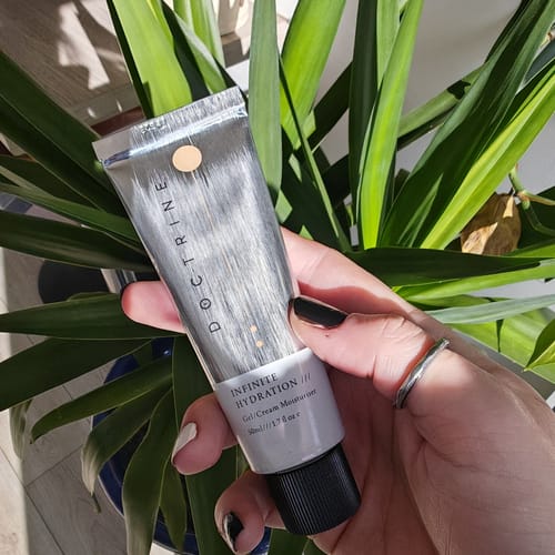 Customer photo review of Infinite Hydration Gel Cream Moisturiser