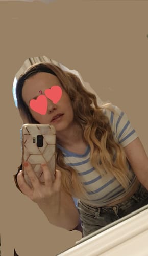 Customer photo review of The Headband Wig Perfect Curl