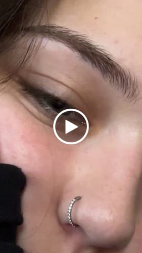 Customer video review of 20g Titanium Micro Gem Hinged Nose Hoop