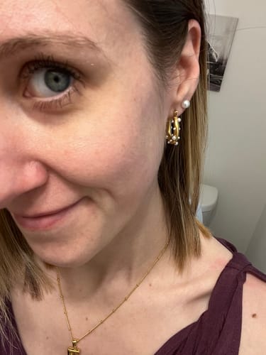 Rachel B. review of Pearléa Hoops image 1 out of 1