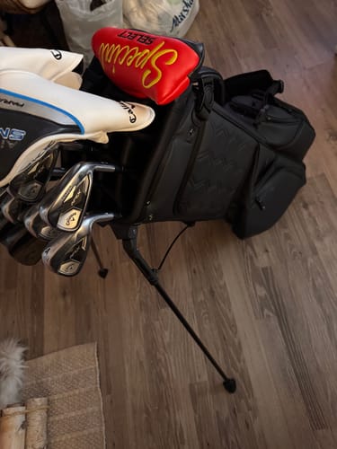 Customer photo review of LUX 9.5" 14-Way Hybrid Stand Bag: Tar