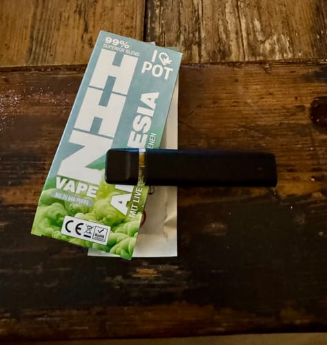 Customer photo review of HHZ Vape Pen 95% - Amnesia