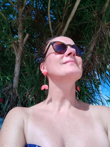 Sandrine K. review of Boucles feuille longues, rouge image 1 out of 1