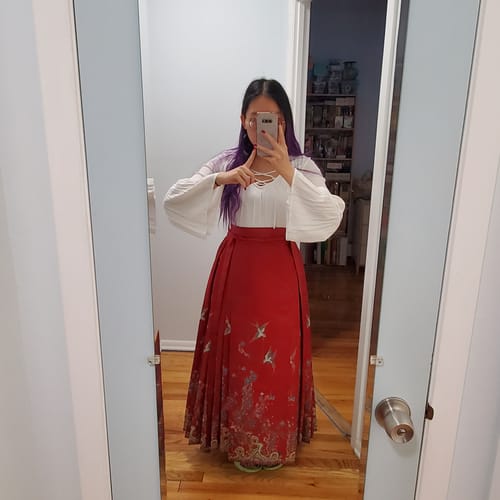 Customer photo review of Ying Mei 莹梅 Gilded Songbird Mamian Skirt Set