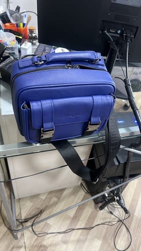 Jonathan J. review of Cartera Tijuana/Airtag Negro Flotter image 1 out of 1