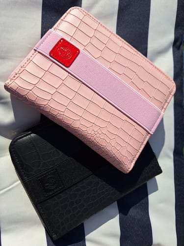Customer photo review of Pink Crocodile - Travel Organiser