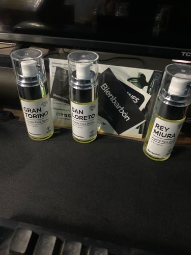Customer photo review of Aceite Para Barba · Paquete De 3 Fragancias