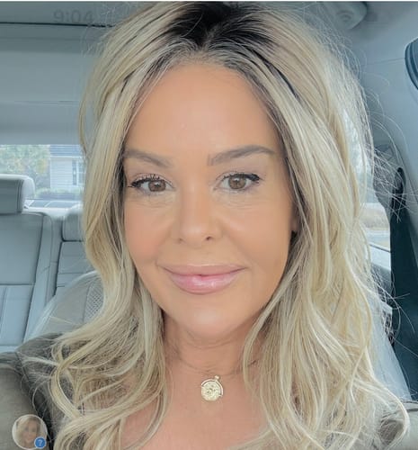 Customer photo review of FASHION FORWARD - Neutral Sand Blonde