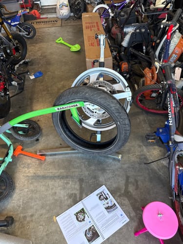 Customer photo review of Rabaconda Street Bike Tire Changer