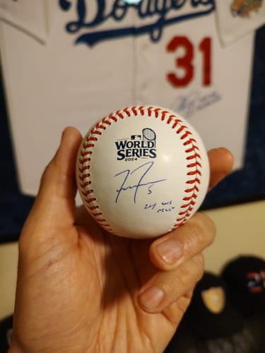 Customer photo review of Freddie Freeman Autograph Signing