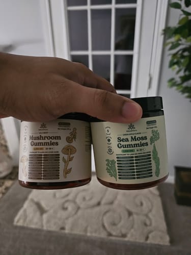 Customer photo review of Natural Rems Holistic Balance Duo - 16-in-1 Sea Moss 6000mg* & 20-in-1 Lions Mane Mushroom Blend 6000mg* Gummies