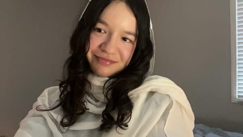 Customer photo review of Luxury Modal Hijab - Vanilla Bean