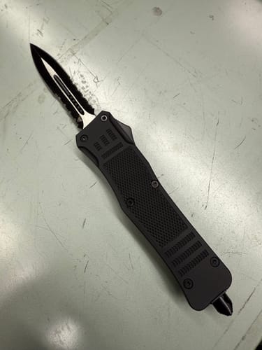 Customer photo review of 50% OFF Black Phantom D/A OTF (Multiple Blade Styles Available)