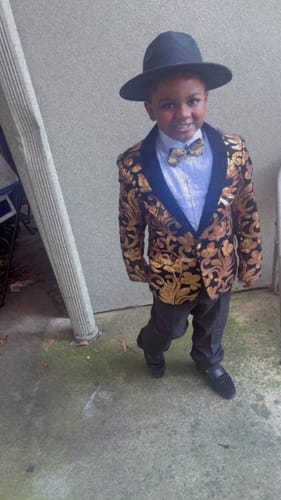 Customer photo review of Boy's 2-Piece Black Sparkle Floral Sequin Dress