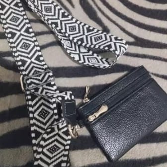 Customer photo review of Phone Strap Wallet – Kaufe eins, bekomme eins kostenlos + kostenlose Lieferung!