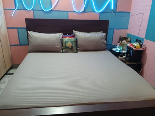 Customer photo review of SILVER SATIN STRIPE BEDSHEET SET - 5 PCS