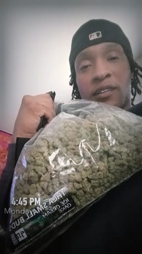 Customer photo review of Ice Cream Cake THCA Micros