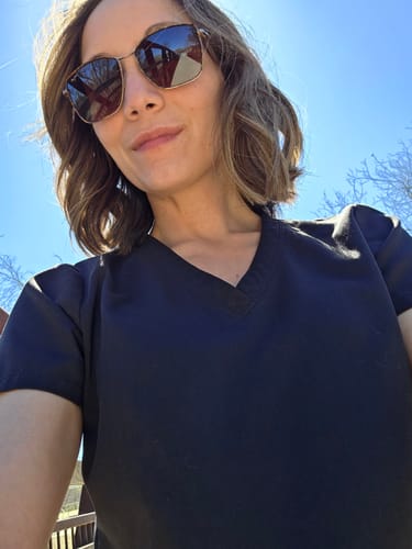 Customer photo review of MINU Hair Serum for Colored Hair