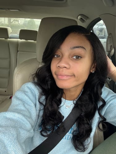 Customer photo review of CurlyMe Pre-bleached Kinky Straight Hair Wear Go Glueless Wig 7x5 Pre-cut HD Lace Pre-plucked