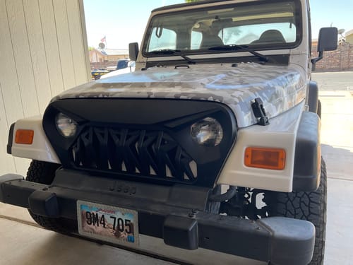Customer photo review of Shark Grille - Matte Black for 97 - 06 Wrangler TJ
