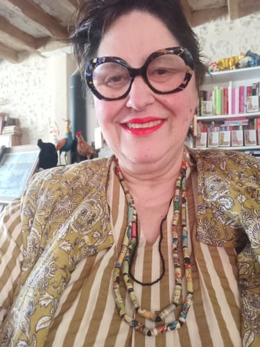 Customer photo review of Blouse Isabeau - seersucker large rayure ivoire/camel