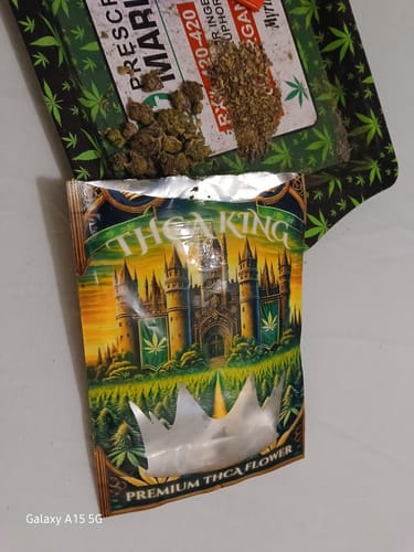 Customer photo review of Gorilla Glue Greenhouse THCA