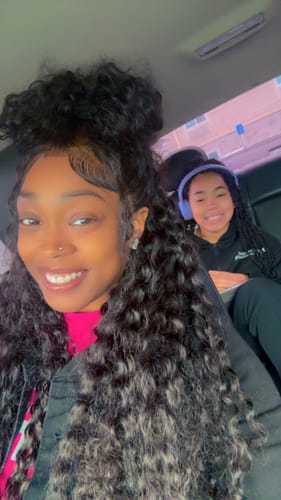 Customer photo review of CurlyMe 13x4 Swiss HD Lace/Transparent Lace Wigs Water Wave Hair Lace Front Wigs