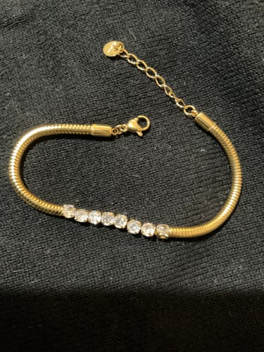 Customer photo review of ELEGANT AURA BRACELET