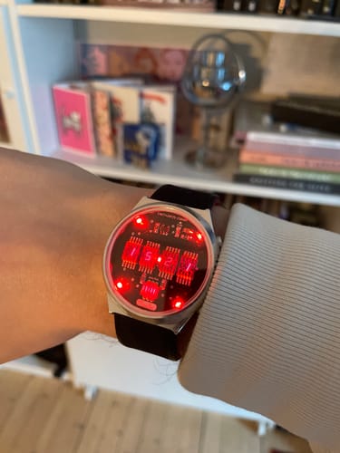 Customer photo review of RETRO LED WATCH 'TimeRed'
