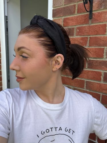 Customer photo review of The Headband Wig Perfect Wave