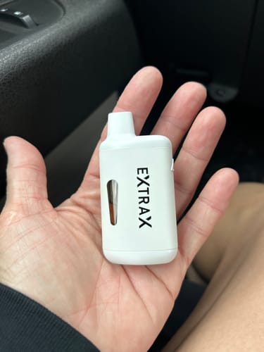 Customer photo review of Adios Extrax SWEET TOOTH HYBRID THCA THC-P Disposable Vape Pen 4.5g