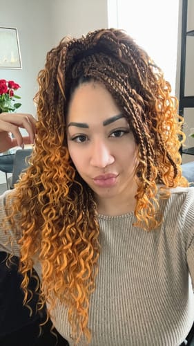 Customer photo review of Zury Sis Crochet Braids - V11 BOHO DEEP CURLY 14"16"18"