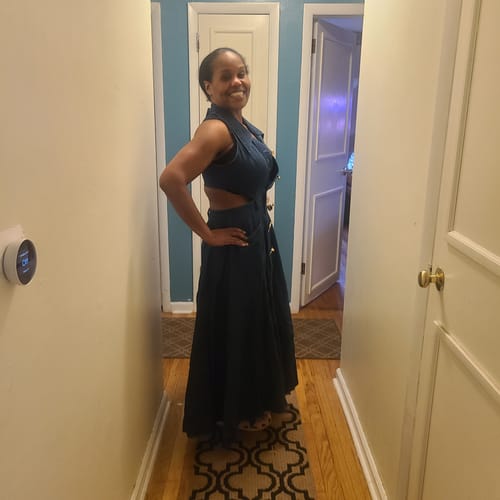 Customer photo review of Cut-Out Sleeveless Lapel Denim Dress