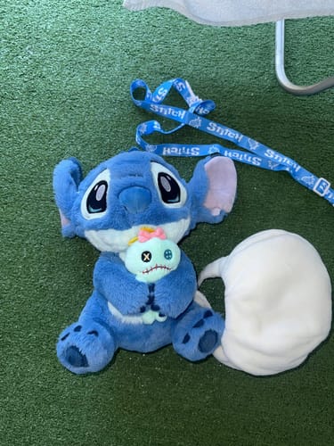 Customer photo review of Stitch Hug Bag - Ton Ami Doux Qui Devient un Petit Sac 🧸🎒